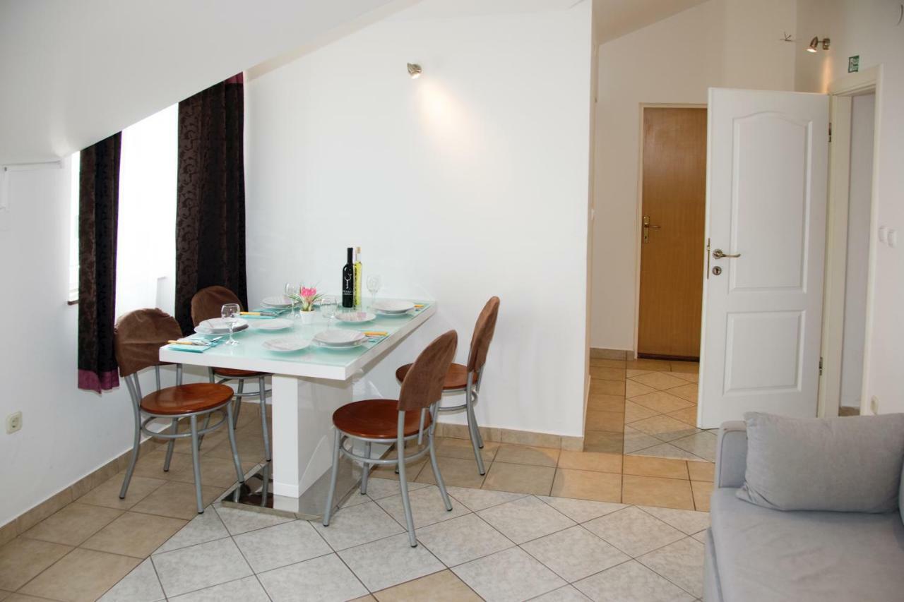 Apartments Ankica Шибеник Екстер'єр фото
