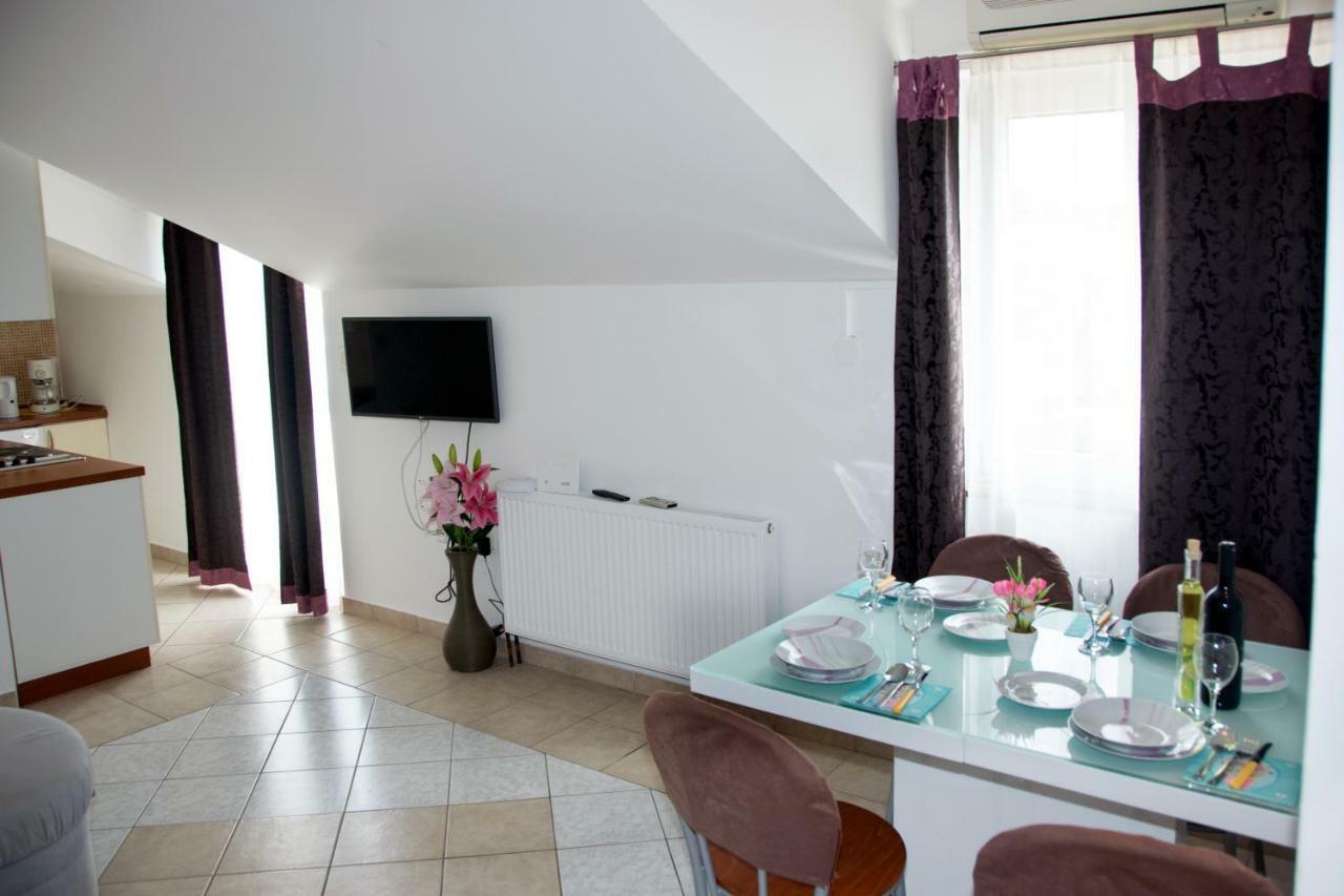 Apartments Ankica Шибеник Екстер'єр фото