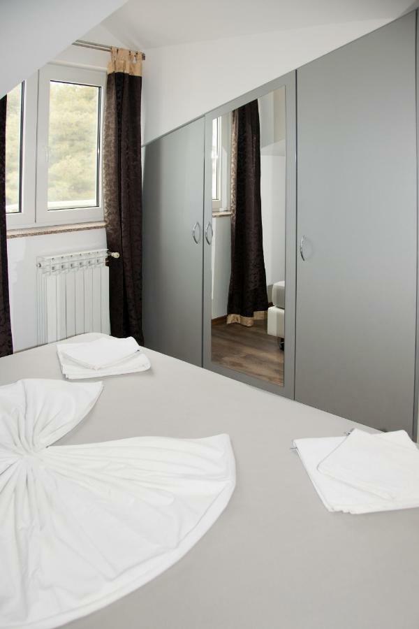 Apartments Ankica Шибеник Екстер'єр фото