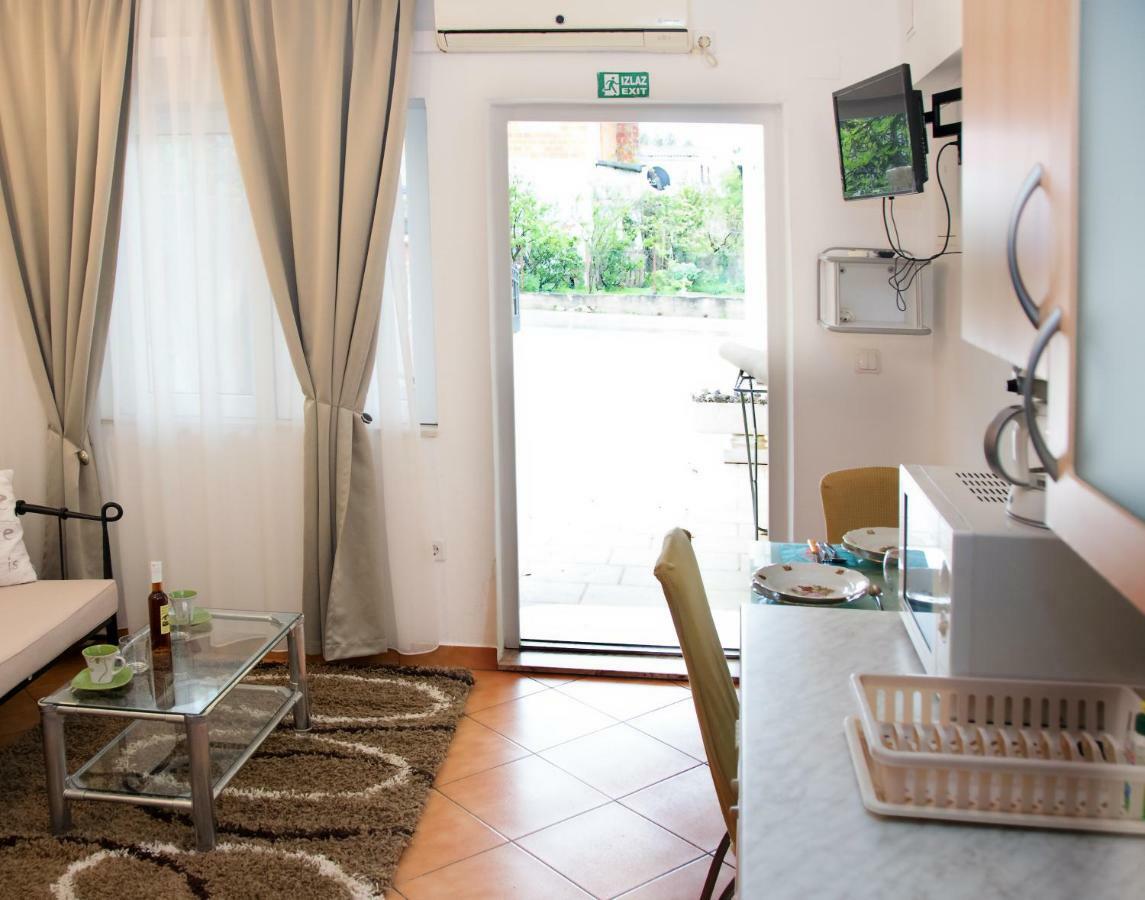 Apartments Ankica Шибеник Екстер'єр фото